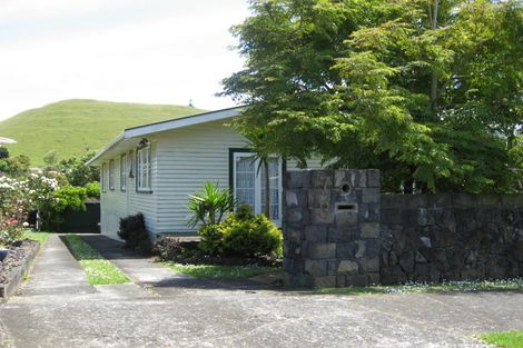 Photo of property in 73 Miller Road, Mangere Bridge, Auckland, 2022
