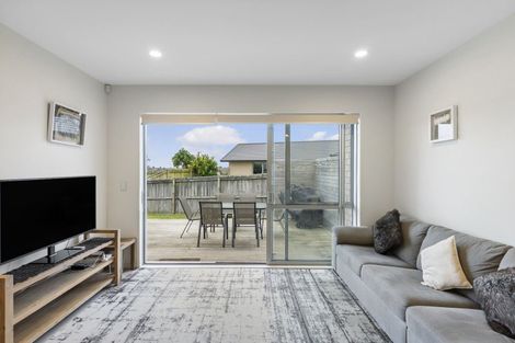 Photo of property in 35 Harriet Johnston Drive, Pokeno, 2402