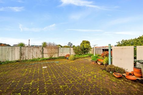 Photo of property in 14 Iredale Road, Hawera, 4610