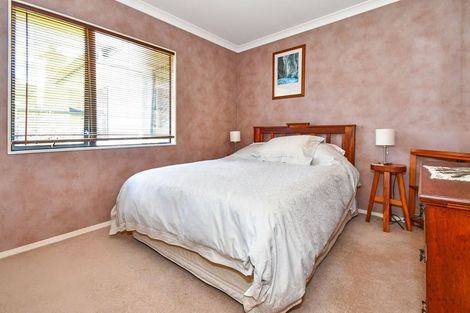 Photo of property in 21 Crannich Place, Wattle Downs, Auckland, 2103