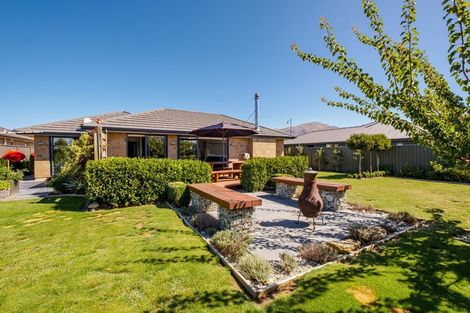 Photo of property in 4 Magnetic Place, Cromwell, 9310