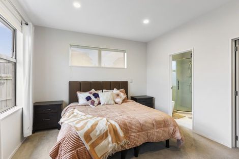 Photo of property in 35 Harriet Johnston Drive, Pokeno, 2402