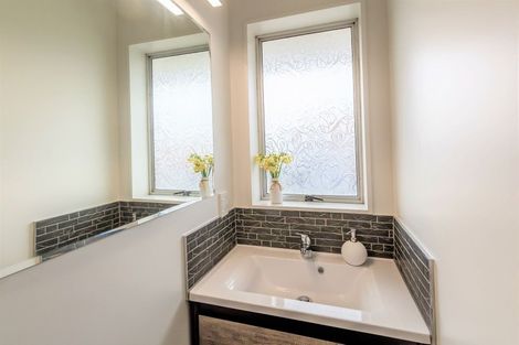 Photo of property in 4/4a Hayton Road, Hornby, Christchurch, 8042