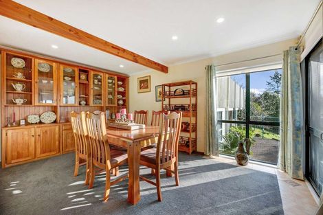 Photo of property in 11 North Way, Titirangi, Auckland, 0604