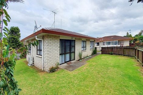 Photo of property in 1/3a Youngs Road, Papakura, 2110