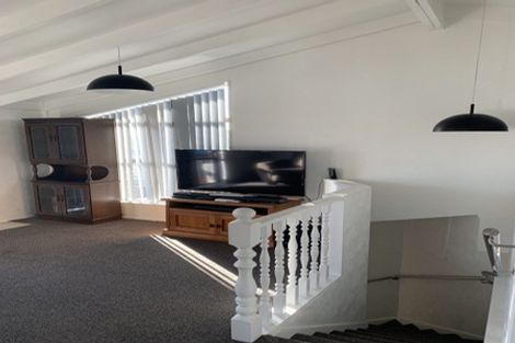 Photo of property in 29 Whitford Road, Howick, Auckland, 2014