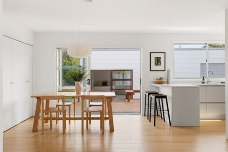 Photo of property in 21 Seaspray Drive, Mount Maunganui, 3116