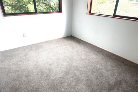 Photo of property in 386 Henderson Valley Road, Henderson Valley, Auckland, 0612