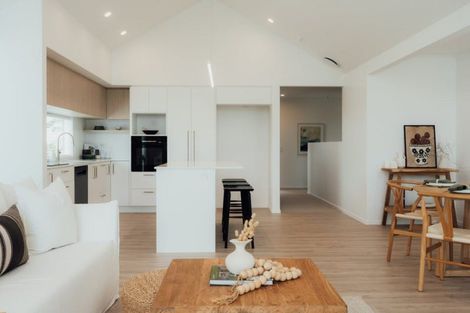 Photo of property in 64a Karewa Parade, Papamoa Beach, Papamoa, 3118