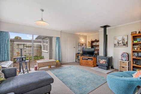 Photo of property in 35 Highbury Drive, Levin, 5510