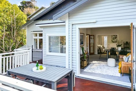 Photo of property in 23 Rothsay Road, Ngaio, Wellington, 6035