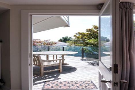 Photo of property in 32 Talavera Terrace, Kelburn, Wellington, 6012