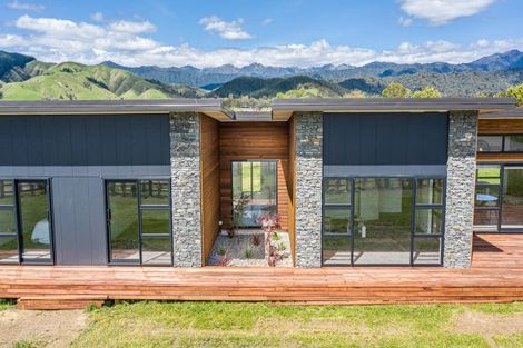 Photo of property in 26 Oriwa Lane, Levin, 5571