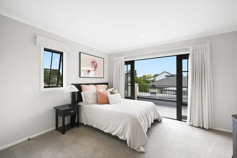 Photo of property in 27 Nielsen Gardens, Rototuna, Hamilton, 3210