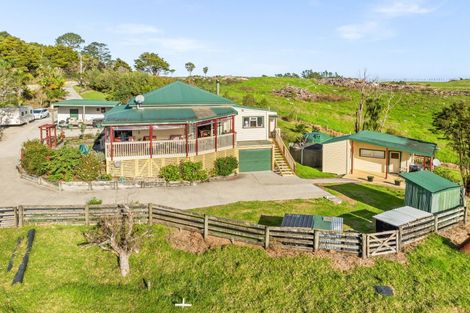 Photo of property in 51 Sterling Road, Paparoa, 0571