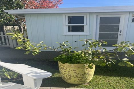 Photo of property in 2 Maungawhare Place, Otumoetai, Tauranga, 3110