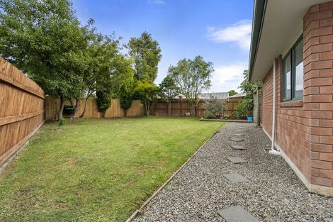 Photo of property in 71 Hillcrest Drive, Kelvin Grove, Palmerston North, 4414