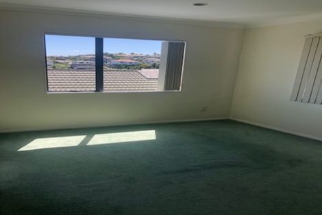 Photo of property in 25 The Enclave, Totara Heights, Auckland, 2105