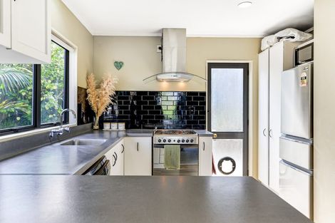 Photo of property in 30 Banbury Crescent, Fairfield, Hamilton, 3214