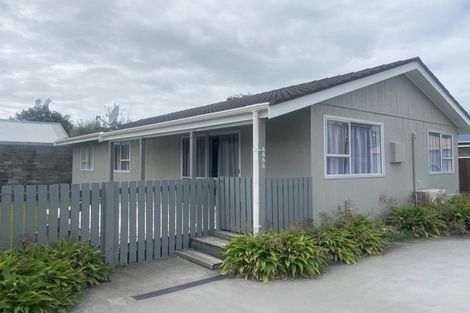 Photo of property in 446f1- Fergusson Drive, Heretaunga, Upper Hutt, 5018