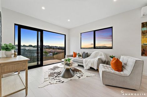 Photo of property in 6 Whakairo Crescent, Gulf Harbour, Whangaparaoa, 0930