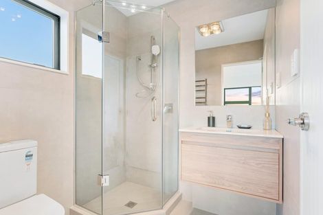 Photo of property in 12/28 Lavelle Road, Henderson, Auckland, 0612