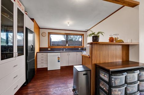 Photo of property in 15 York Street, Eltham, 4322