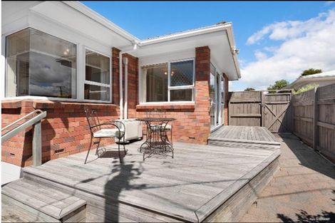 Photo of property in 1/94 Nile Road, Milford, Auckland, 0620