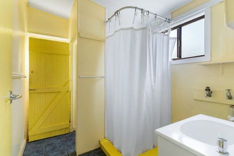 Photo of property in 215b Kiwi Road, Whangamata, 3620