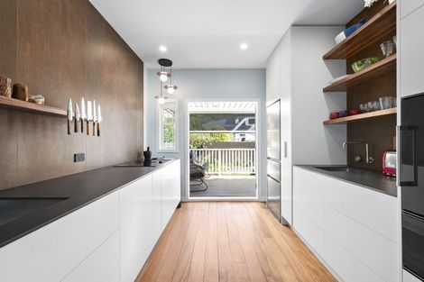 Photo of property in 6 Kowhai Street, Eastbourne, Lower Hutt, 5013
