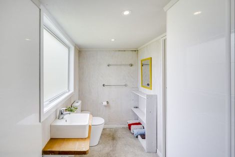 Photo of property in 106 Tiakitai Road, Waimarama, Havelock North, 4294