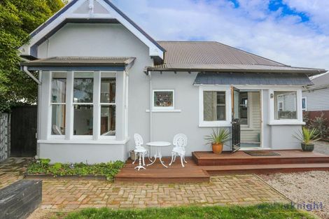 Photo of property in 17 Cranford Street, St Albans, Christchurch, 8014