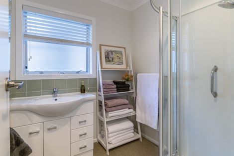 Photo of property in 42 York Street, Levin, 5510