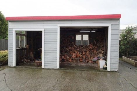 Photo of property in 2 Warburton Street, Karoro, Greymouth, 7805