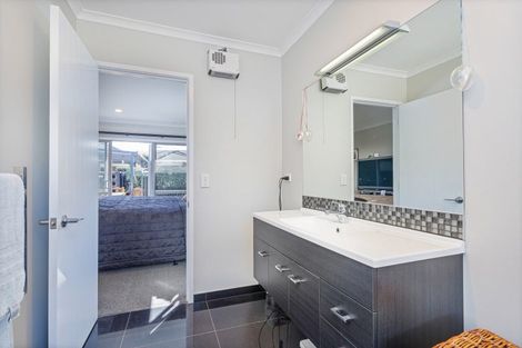 Photo of property in 40 Leeward Drive, Whitianga, 3510