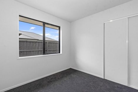 Photo of property in 43 Mehrtens Crescent, Woodend, 7691