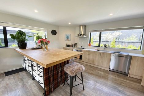 Photo of property in 2/98 Hills Road, Edgeware, Christchurch, 8013