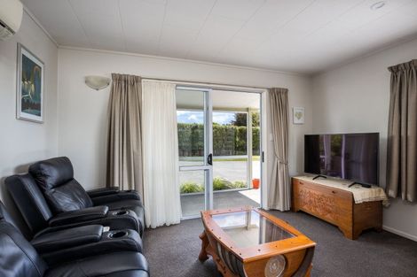 Photo of property in 1279 Egmont Road, Egmont Village, New Plymouth, 4372