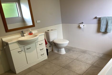 Photo of property in 27 Hihitahi Rise, Paihia, 0200