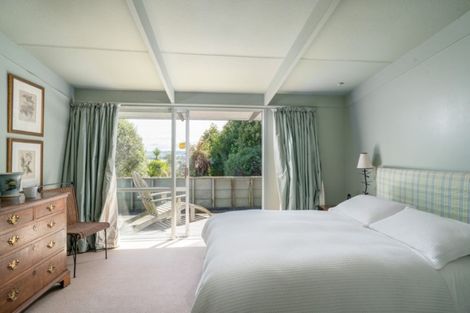 Photo of property in 224 Lake Terrace, Waipahihi, Taupo, 3330