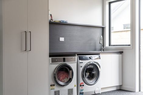 Photo of property in 42 Hugo Shaw Drive, Cambridge, 3434