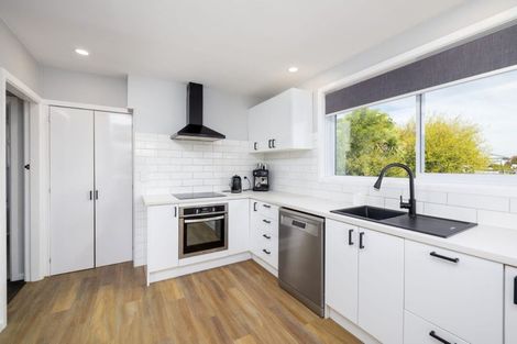 Photo of property in 323 Hills Road, Mairehau, Christchurch, 8013
