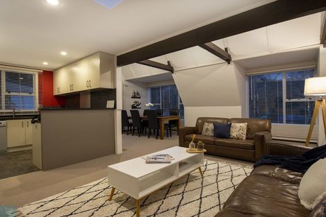 Photo of property in 21 Solander Place, Whitby, Porirua, 5024