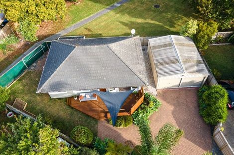 Photo of property in 42 Hereford Street, Te Atatu Peninsula, Auckland, 0610