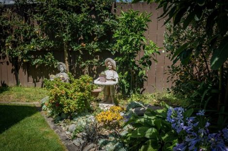 Photo of property in 20a Karu Crescent, Waikanae, 5036