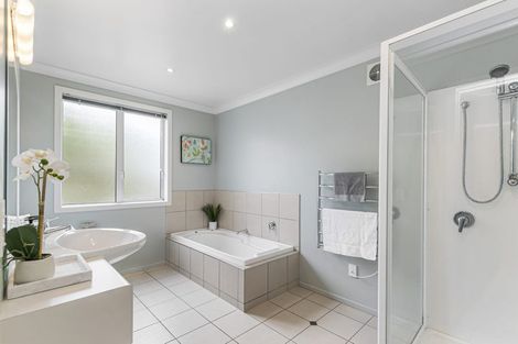 Photo of property in 5 Winsley Terrace, Churton Park, Wellington, 6037