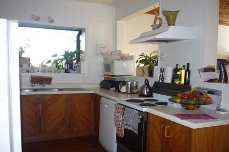 Photo of property in 70 Norwood Road, Bayswater, Auckland, 0622