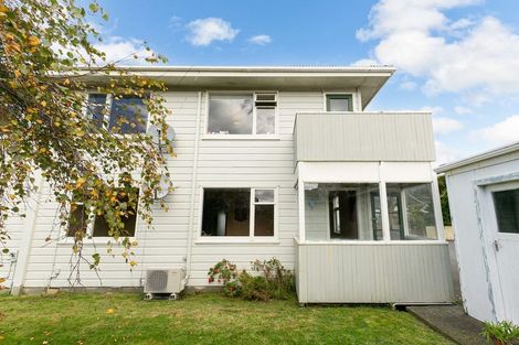 Photo of property in 139u2 Queens Drive, Lyall Bay, Wellington, 6022