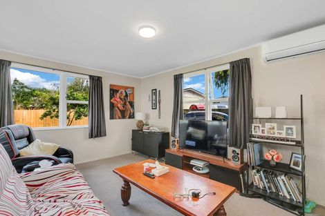 Photo of property in 45 Mcdivitt Street, Manurewa, Auckland, 2102