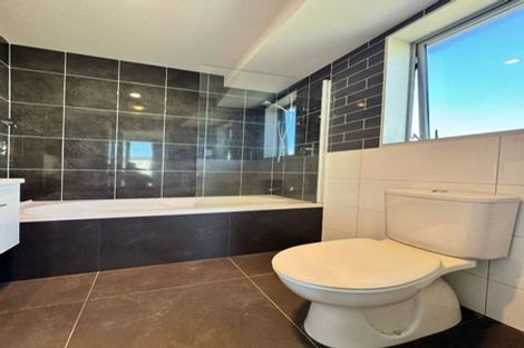 Photo of property in 21 Kirikiri Drive, Papakura, 2110